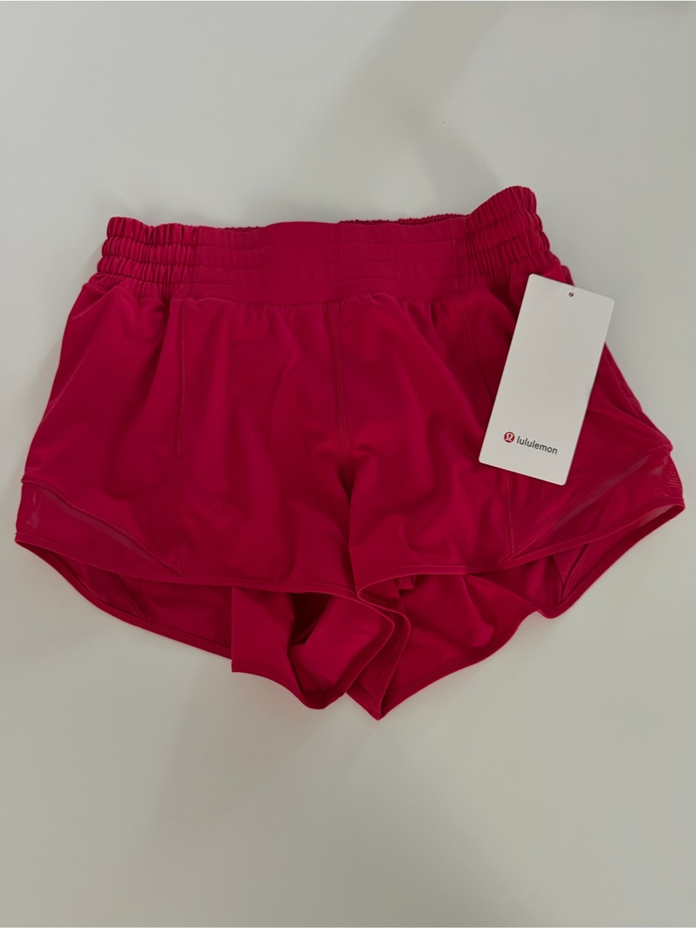 Lululemon - Hotty Hot High Rise Short 2.5” - Size 6 & 10 - NWT